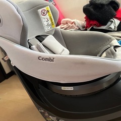 combi新生児から使用可能チャイルドシートの画像