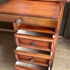 木製　棚の画像