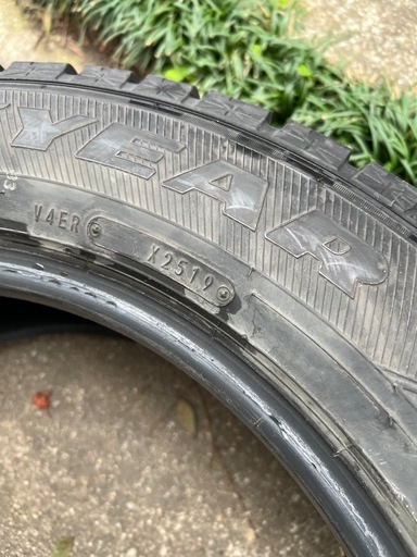 2019年製 グッドイヤー アイスナビ6 215/60R17 4本セット