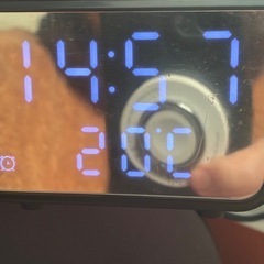 充電器付き置時計の画像