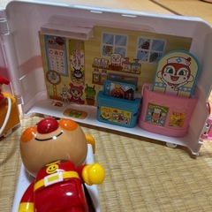 アンパンマン　救急車　お医者さんごっこの画像