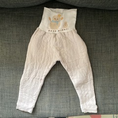 80サイズ　腹巻き付きパジャマ(綿100%、中綿入り)の画像