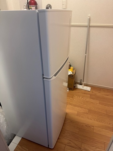 【美品】【2022年製】2ドア冷蔵庫Haier130L