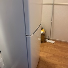 【美品】【2022年製】2ドア冷蔵庫Haier130Lの画像