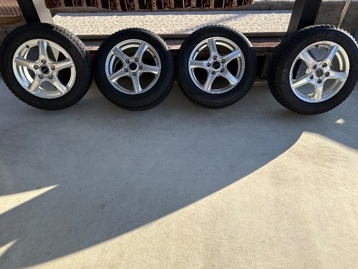 トーヨー  スタッドレス　OBSERVE 15インチ　185/65R