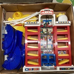 万代店　トミカパーキングの画像