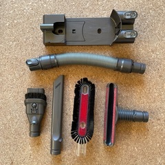 ダイソンv6  2014年購入 2024年バッテリー交換済（互換品）の画像