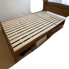 ニトリのセミダブル ベッドフレームの画像