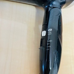 HUGE ドライヤーの画像