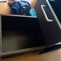 キャスター付き引き出しの画像