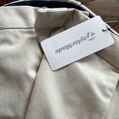 TaylorMade レディースパンツ S ベージュ　新品タグ付きの画像