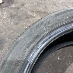 【冬タイヤ1本 +3本無料訳アリ】YOKOHAMA iCE GUARD iG60 165/55R15 残溝7〜7.5割 2021年22週目製 スタッドレス 冬タイヤ 1本 中古 ピンチカット有で良ければもう3本無料の画像