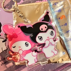 クロミちゃんケース 、キーホルダー2個の画像