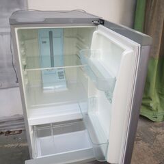 Panasonic　2ドア冷蔵庫　NR-B143W-S 動作品　引き取り来られる方専用の画像