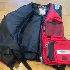 ライフジャケット　釣りジャケットの画像