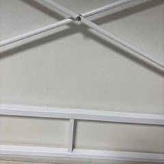 ニトリ　ベッド上収納(1、2枚目とは違い色は白です。)綺麗です。の画像