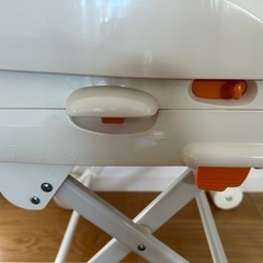 ハイローチェアの画像