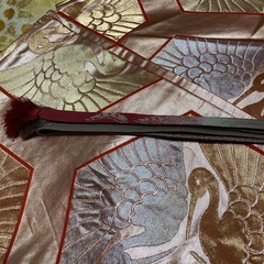 向かい鶴紋　袋帯いかがでしようか。らの画像