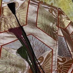 向かい鶴紋　袋帯いかがでしようか。らの画像