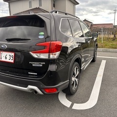 スバル フォレスター ハイブリッド　令和1年　早期取引値下げ可能！の画像