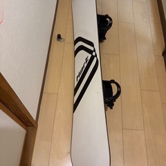 (1月2日お渡し決定)スノーボード板155cm(身長165-180cm用)の画像