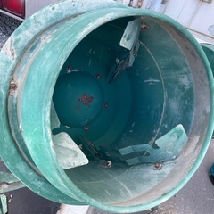 コンクリートミキサー撹拌機の画像