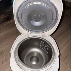 炊飯器の画像