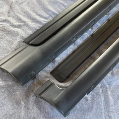 歳末在庫処分‼️　JB23W スズキ ジムニー サイドステップ ドアモール マットブラック塗装品の画像