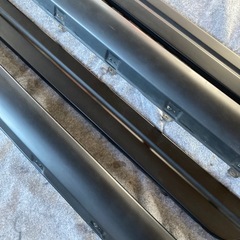 歳末在庫処分‼️　JB23W スズキ ジムニー サイドステップ ドアモール マットブラック塗装品の画像