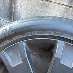 三菱デリカ純正ホイールの画像