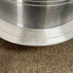 アルミ 羽釜 22cm 木蓋付き 釜飯 昭和レトロ 古民具 はがま 炊飯釜 調理器具 小道具 アンティーク キャンプ A1073の画像