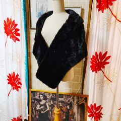 Ξ艶々と美しい漆黒のファーストール、いかがでしょうか？の画像