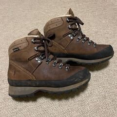 マインドル　女性用トレッキングシューズ　23.5cmの画像