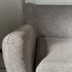 【早い者勝ち】おしゃれ2人がけソファー チェア ファブリック 白基調 ローソファーの画像