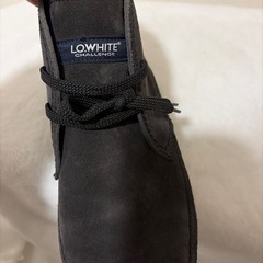 
LOWHITE スエード調 シューズ の画像