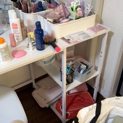 ラック付きデスク　ホワイト　の画像