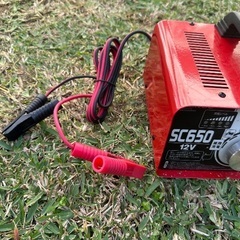 バッテリー充電器、ブースターケーブル？の画像