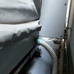 ​【無料】洗濯機（1999年製・カバー付）※現状渡し・自宅前まで引き取りに来られる方限定の画像