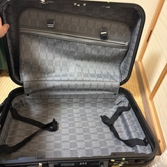 キャリーケース　スーツケースの画像