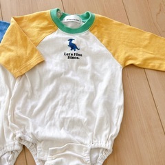 ベビー  長袖 ロンパース 恐竜 70㎝ 2枚セットの画像
