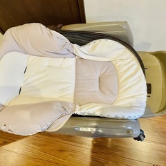 コンビ ネムリラFF/キャンディベージュ  ハイローチェアの画像