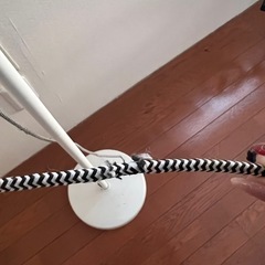 IKEAのスタンドライトの画像