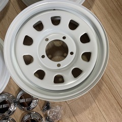 ジムニーホワイトホイール１６インチの画像