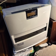 コロナ石油ファンヒーターFH-EX4612BY　（木造12畳/コンクリート17畳まで） 2012年の画像