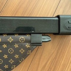 ハリアー80系　トノカバー　LV風の画像