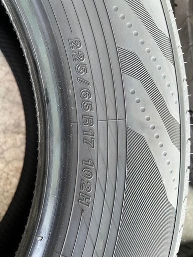 【ほぼ新品】ヨコハマ ADVAN V03 225/65R17 102H 4本セット