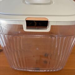 米びつ　10キロ用　ワンプッシュでオープンの画像