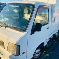 　スバルサンバー冷凍車の画像