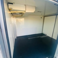 　スバルサンバー冷凍車の画像