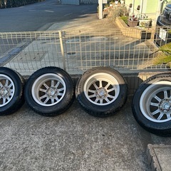 15インチアルミホイール　スタッドレスタイヤセットの画像